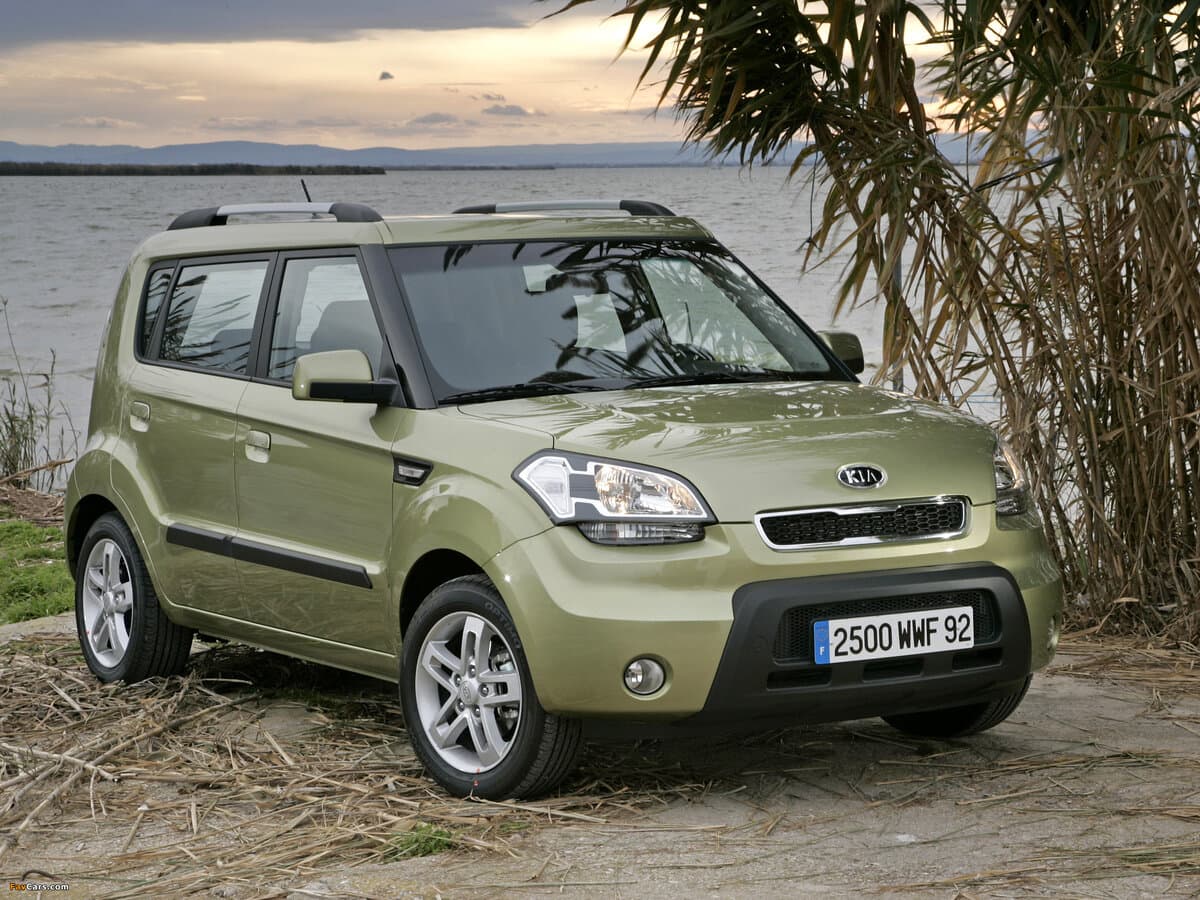 Kia Soul I — Öndən