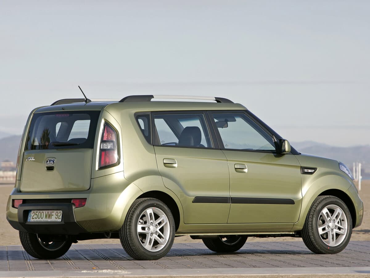 Kia Soul I — 3/4 arxadan