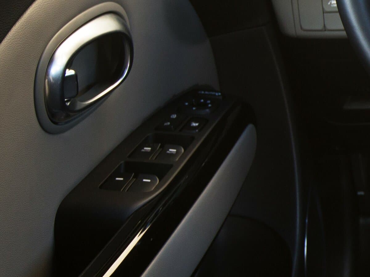 Kia Soul II — Qapı