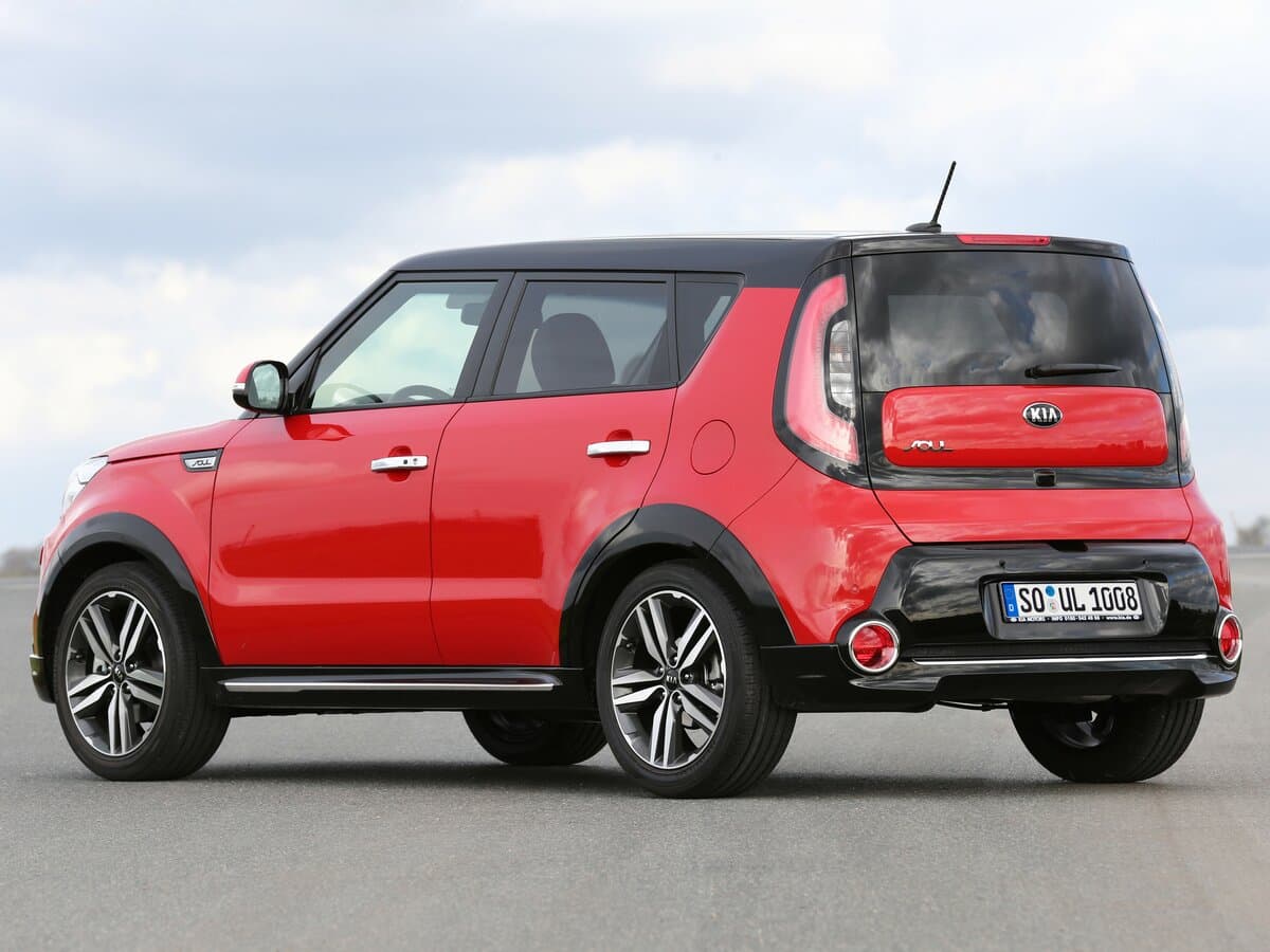 Kia Soul II — 3/4 arxadan