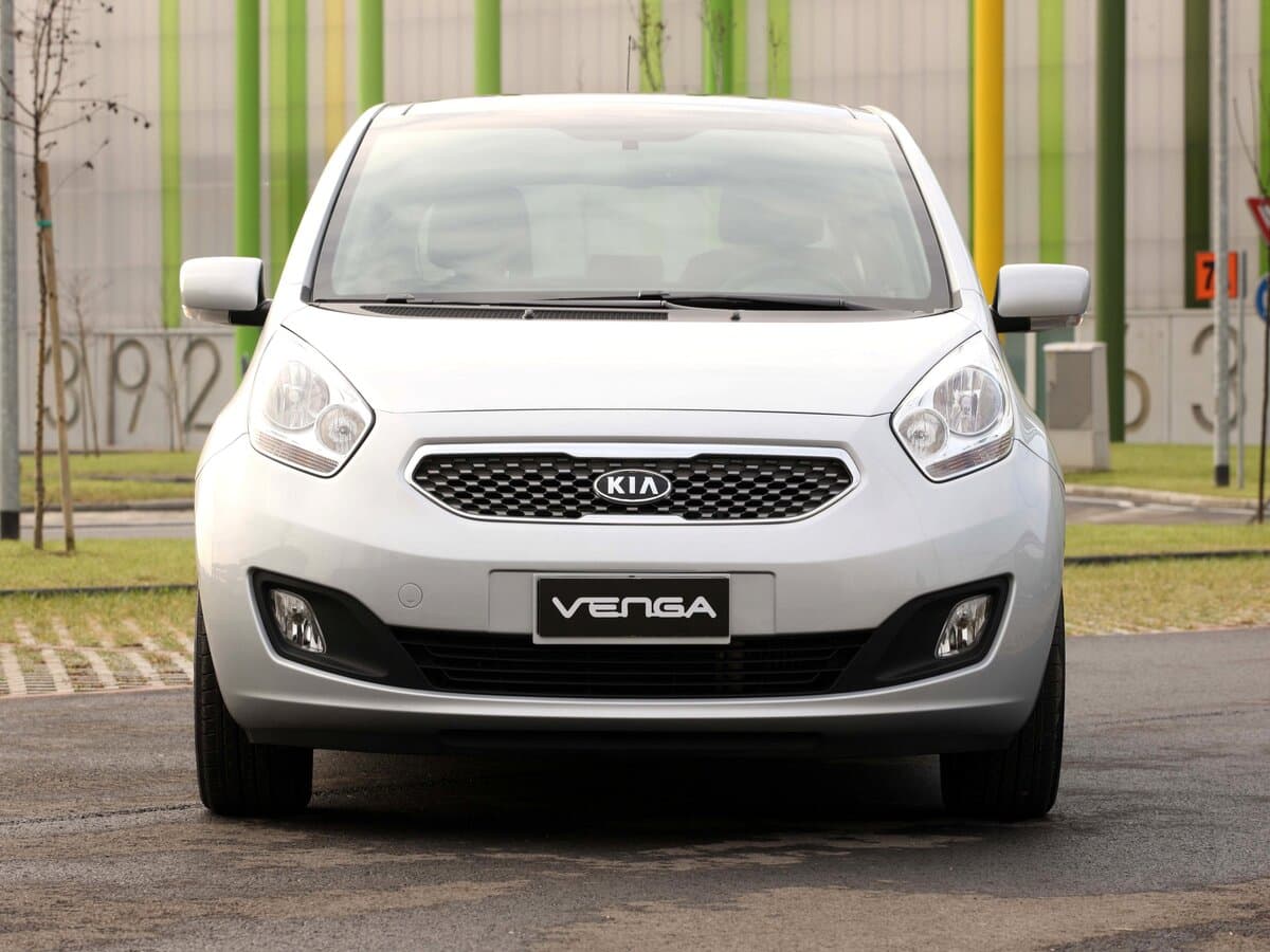 Kia Venga I — Öndən