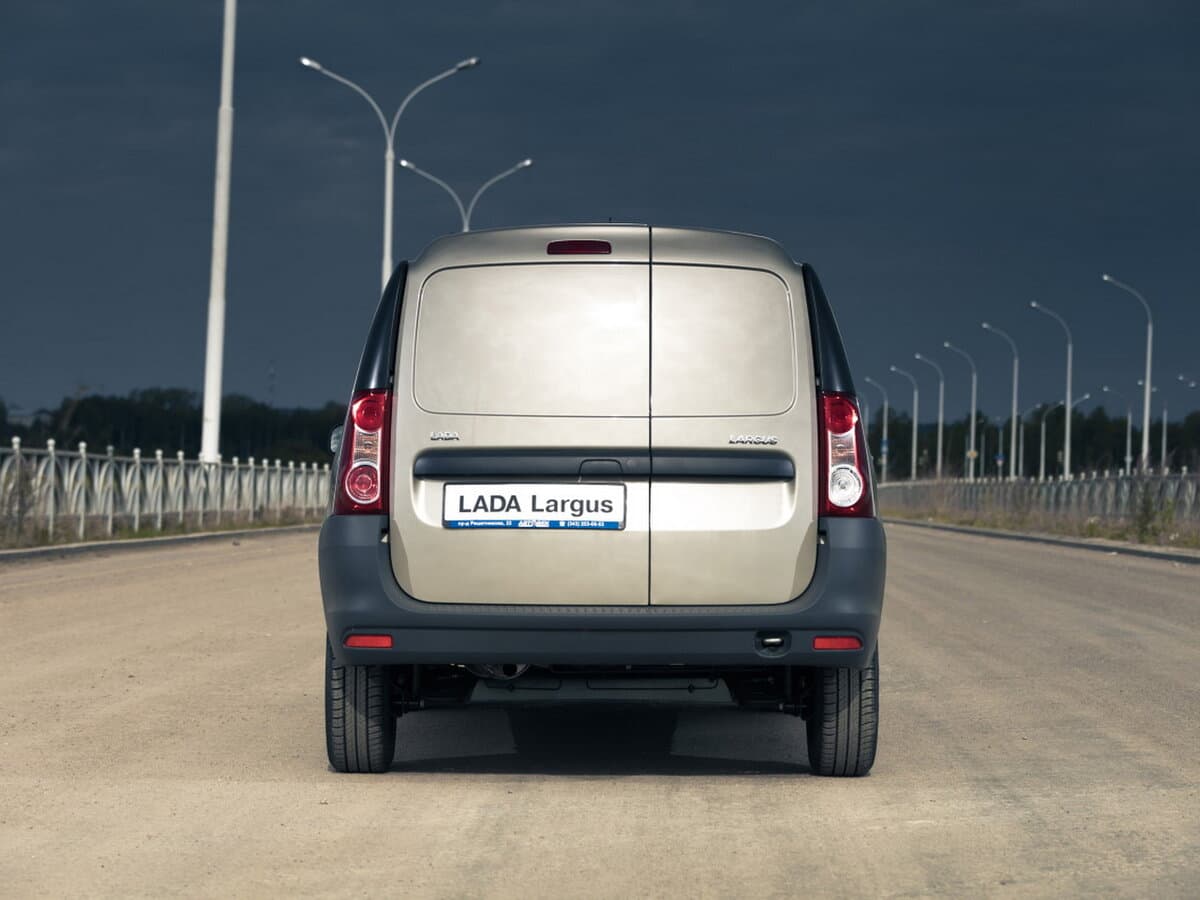 Lada (Vaz) Largus I — Arxadan