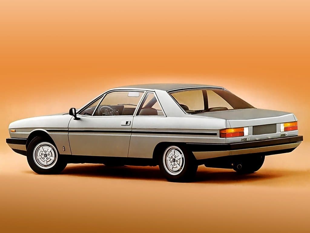 Lancia Gamma I (Tipo 830) — 3/4 arxadan