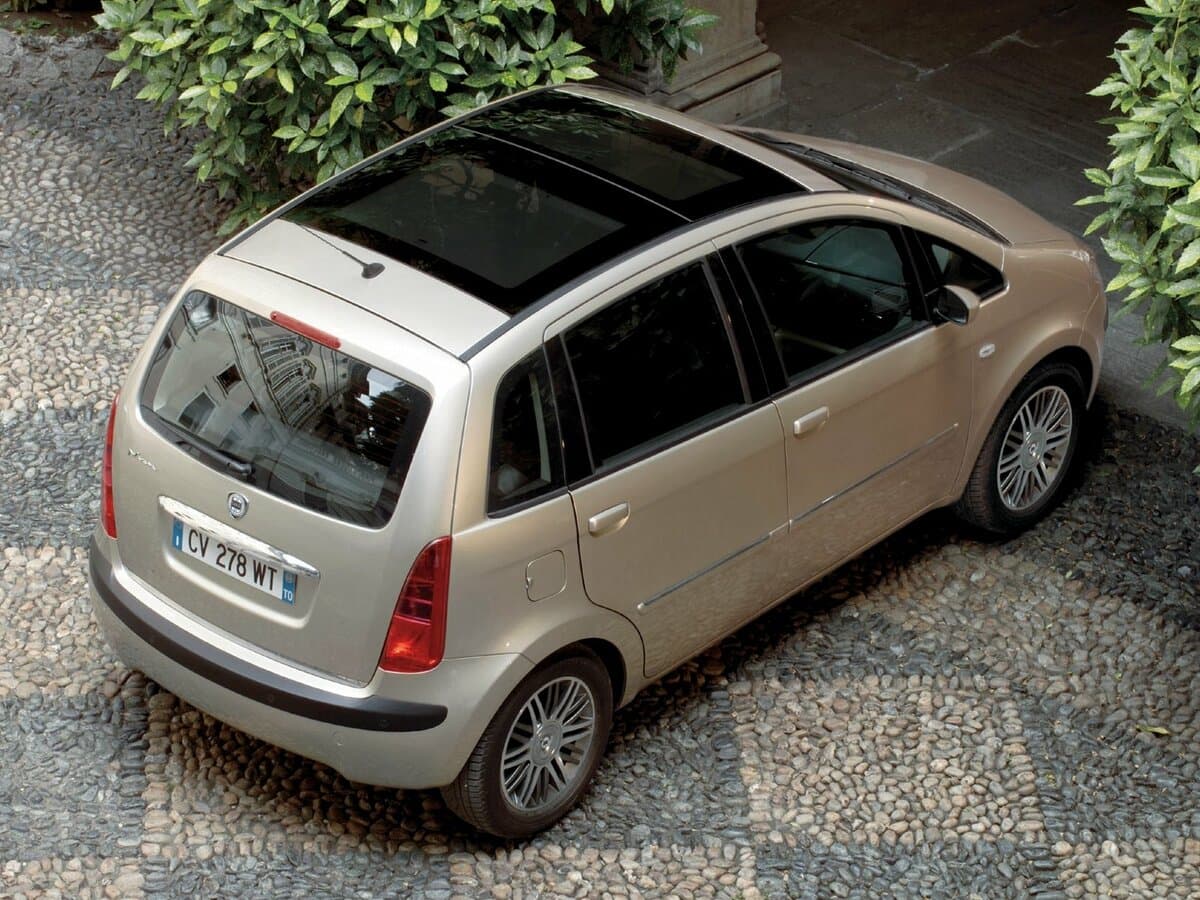 Lancia Musa I — 3/4 arxadan