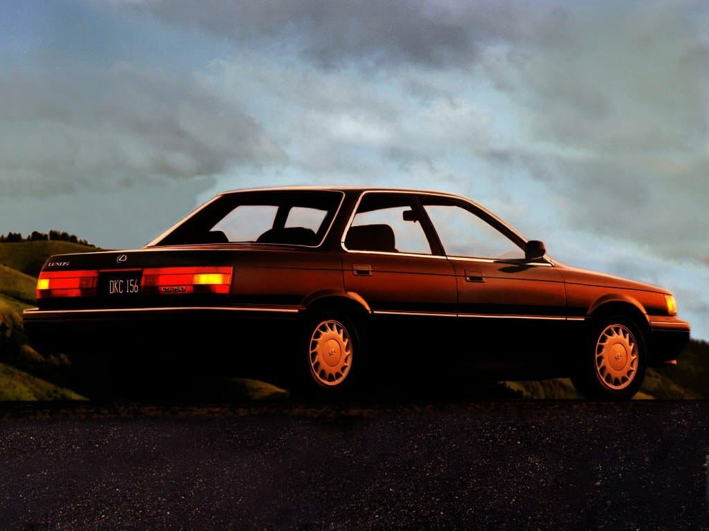 Lexus ES I — 3/4 arxadan