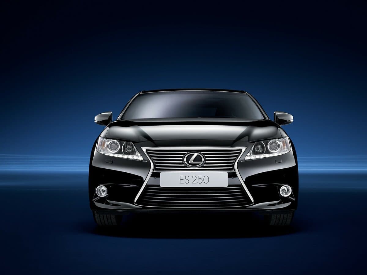Lexus ES VI — Öndən