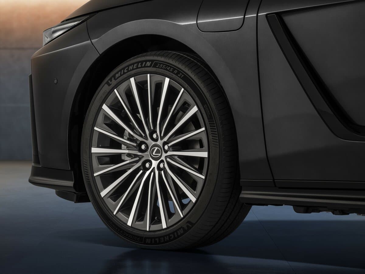 Lexus ES VIII — Təkər