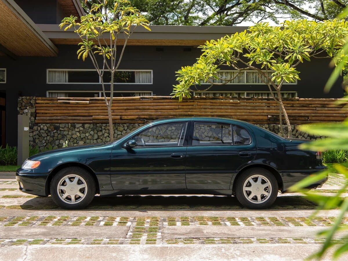 Lexus GS I — Yandan