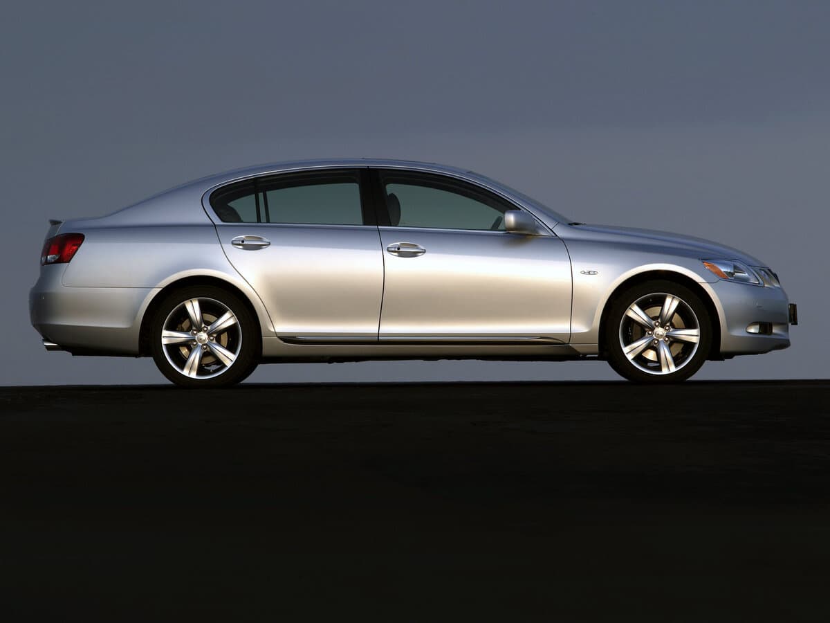 Lexus GS III — Yandan