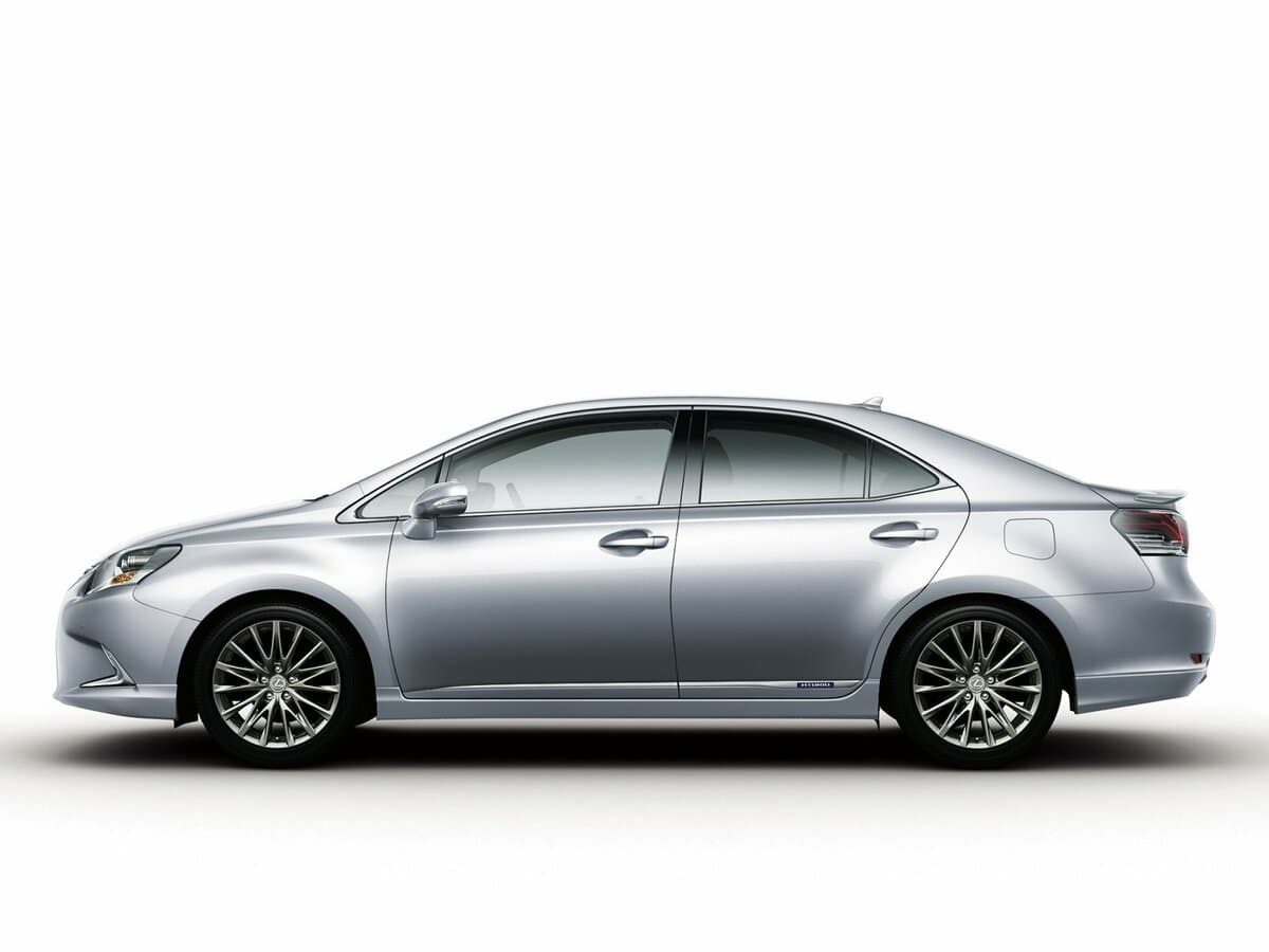 Lexus HS I Restayling — Yandan