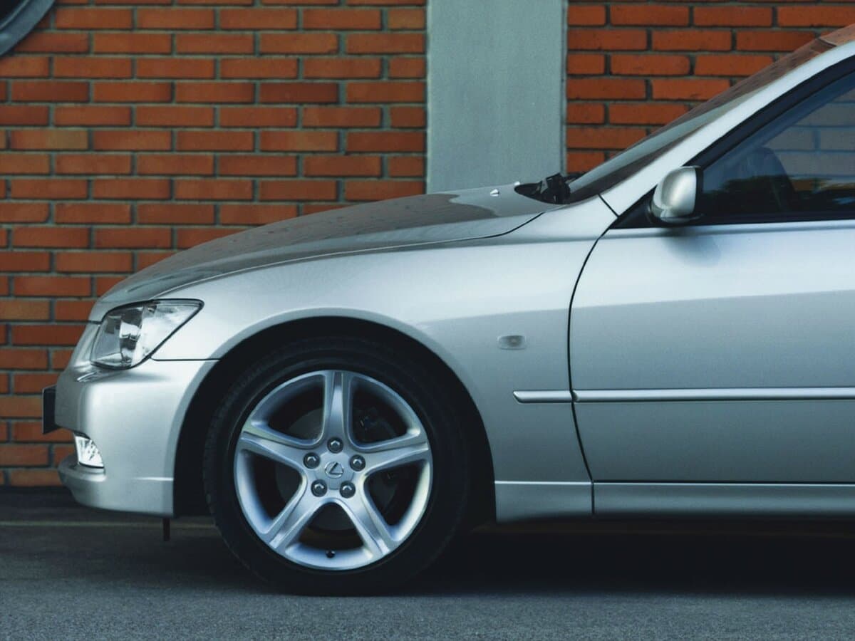 Lexus IS I — Təkər