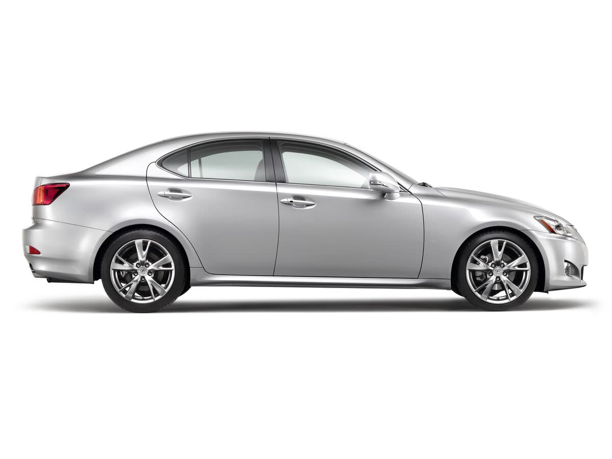 Lexus IS II Restayling — Yandan