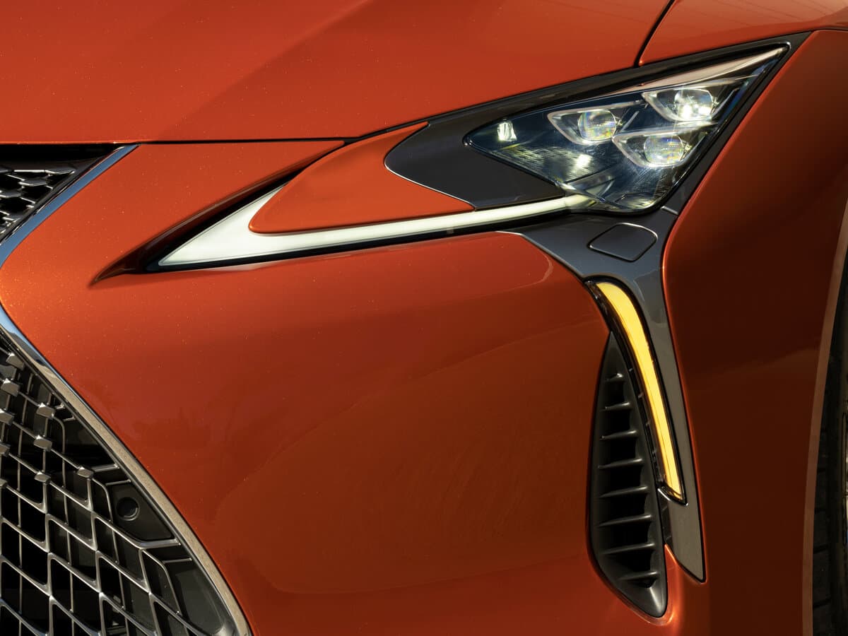 Lexus LC I — Fara