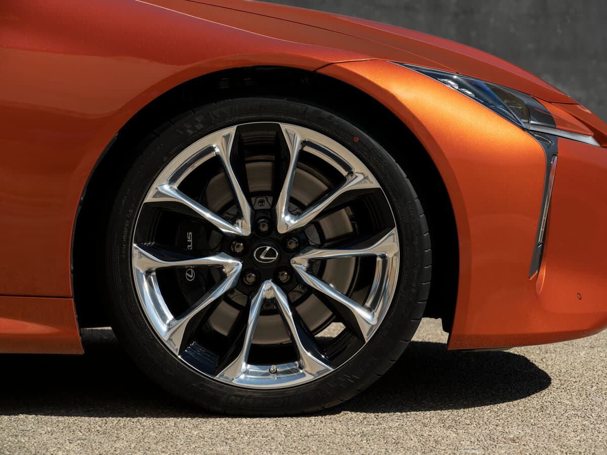 Lexus LC I — Təkər