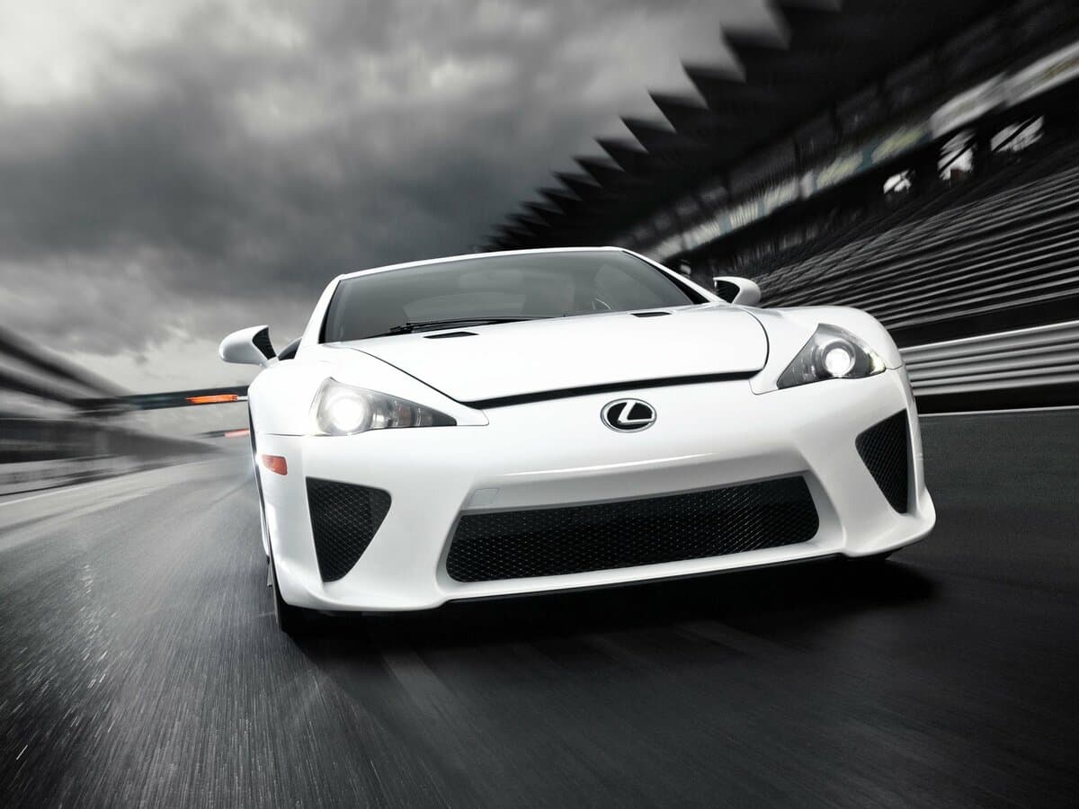 Lexus LFA 2010 – 2012 — Öndən