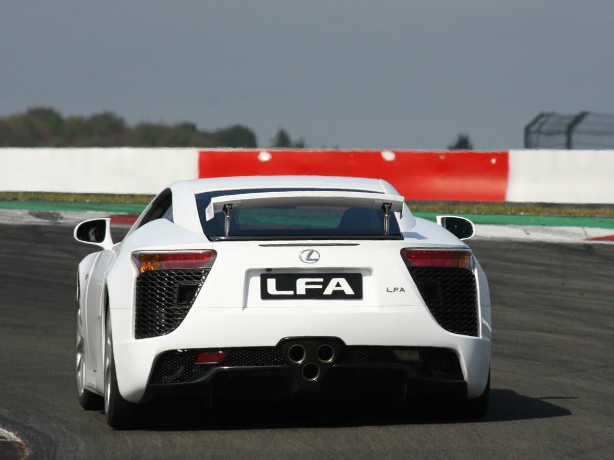 Lexus LFA 2010 – 2012 — Arxadan