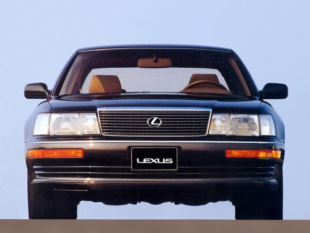 Lexus LS I — Öndən