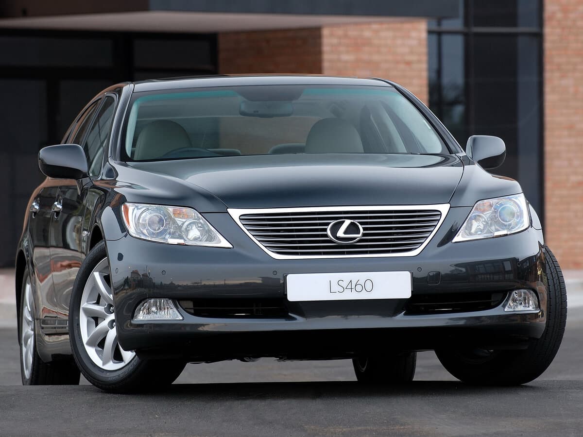 Lexus LS IV — Öndən