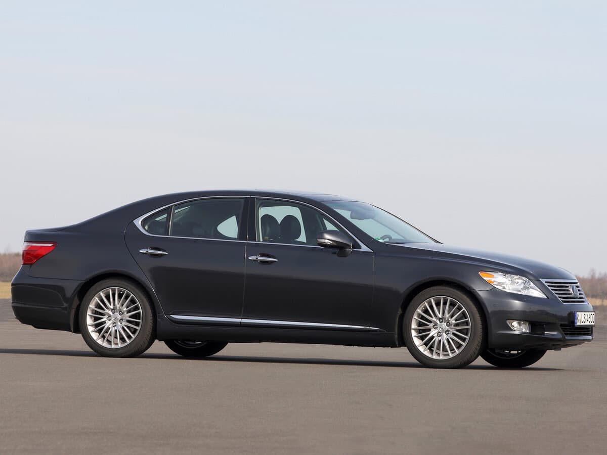 Lexus LS IV Restayling — Yandan