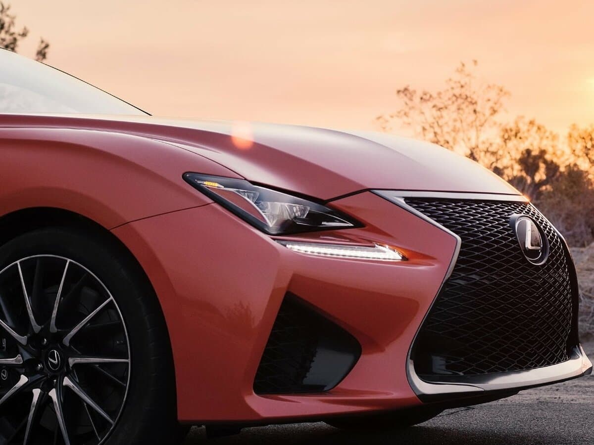 Lexus RC F I — Fara