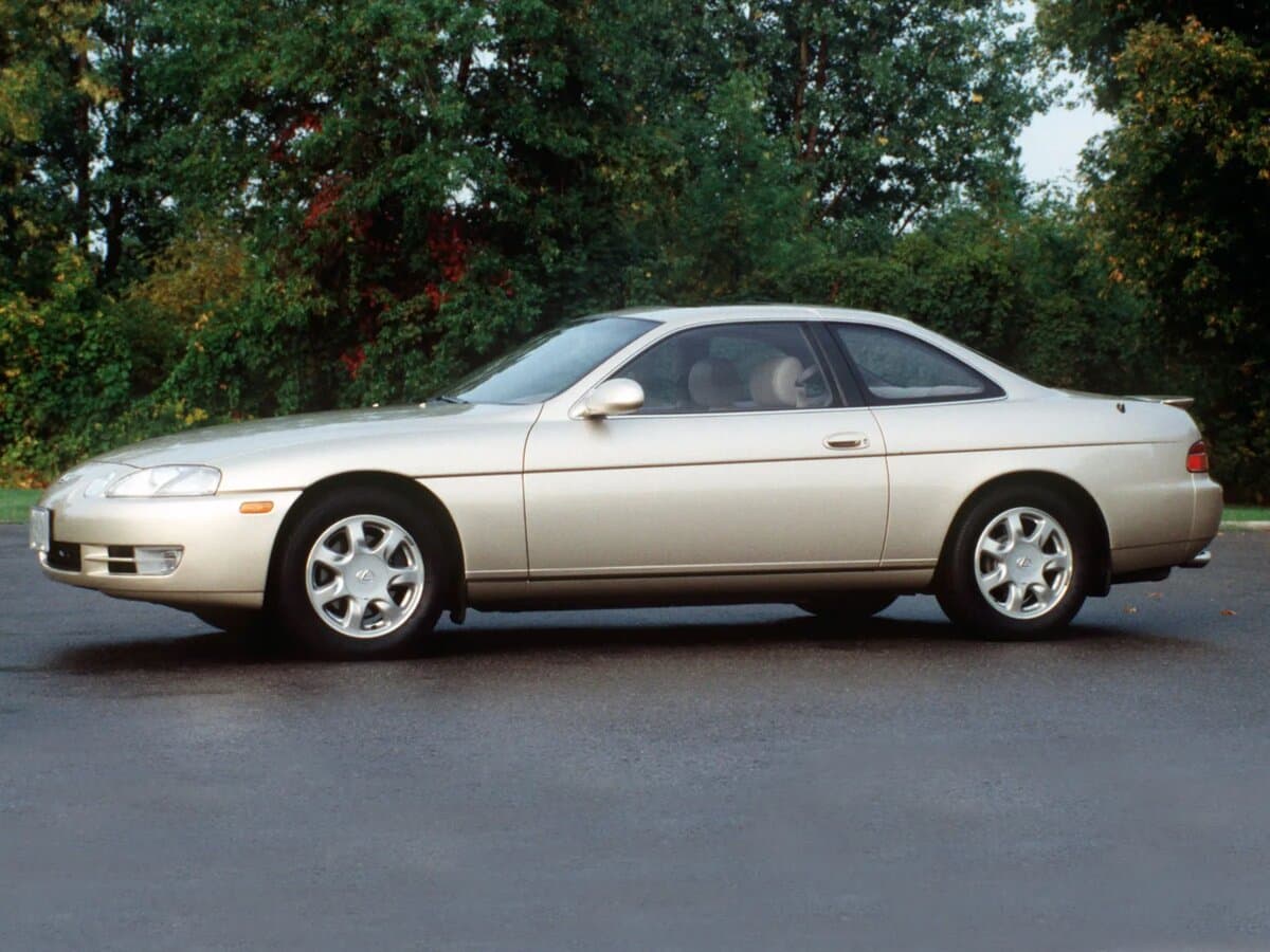 Lexus SC I — Yandan