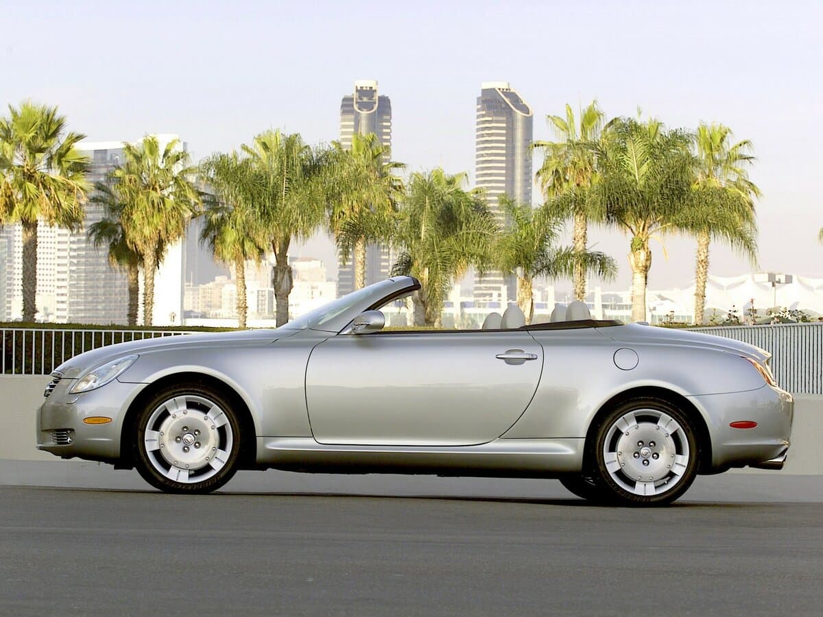 Lexus SC II — Yandan