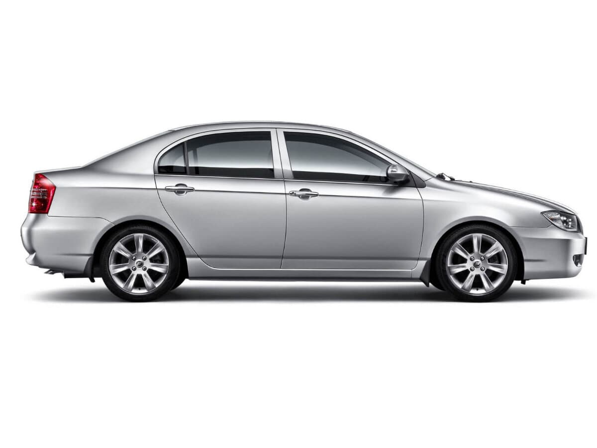 Lifan Solano I (620) — Yandan