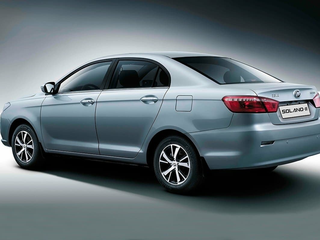 Lifan Solano II — 3/4 arxadan