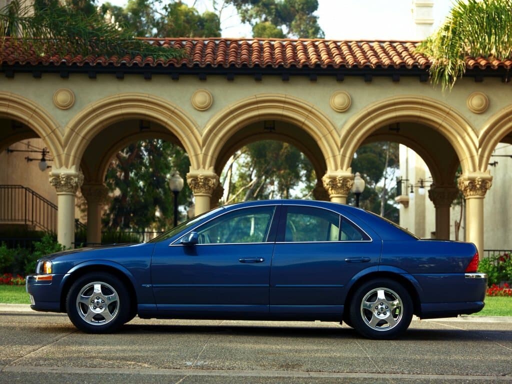 Lincoln LS I — Yandan