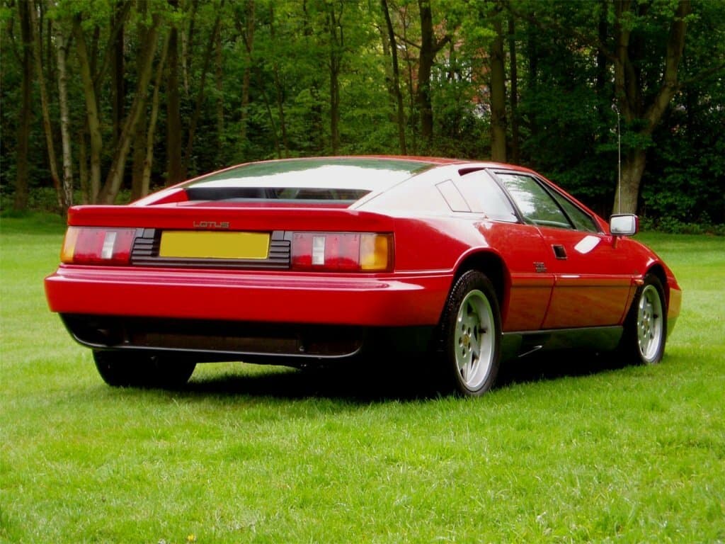 Lotus Esprit IV — 3/4 arxadan