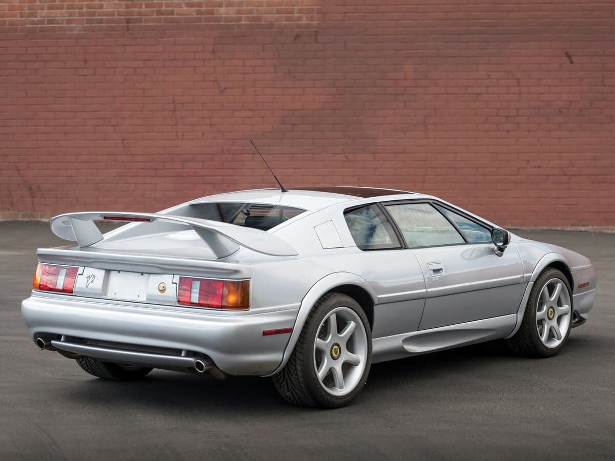 Lotus Esprit V — 3/4 arxadan