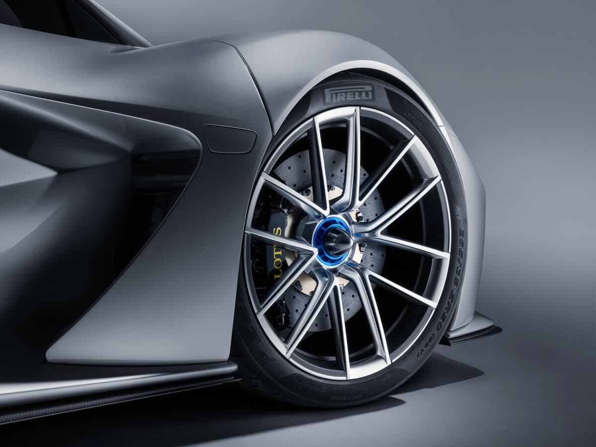 Lotus Evija 2022 – 2024 — Təkər