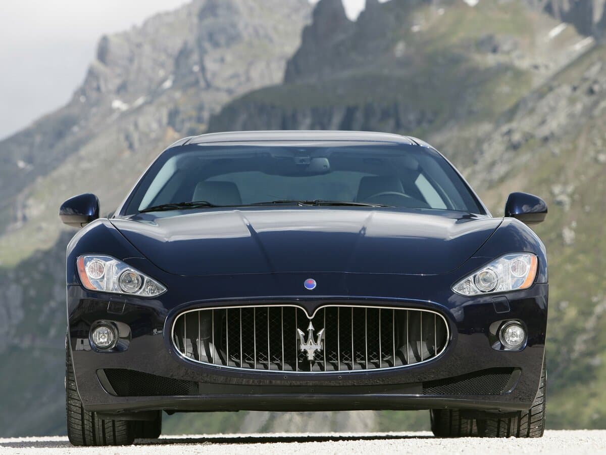 Maserati GranTurismo I — Öndən