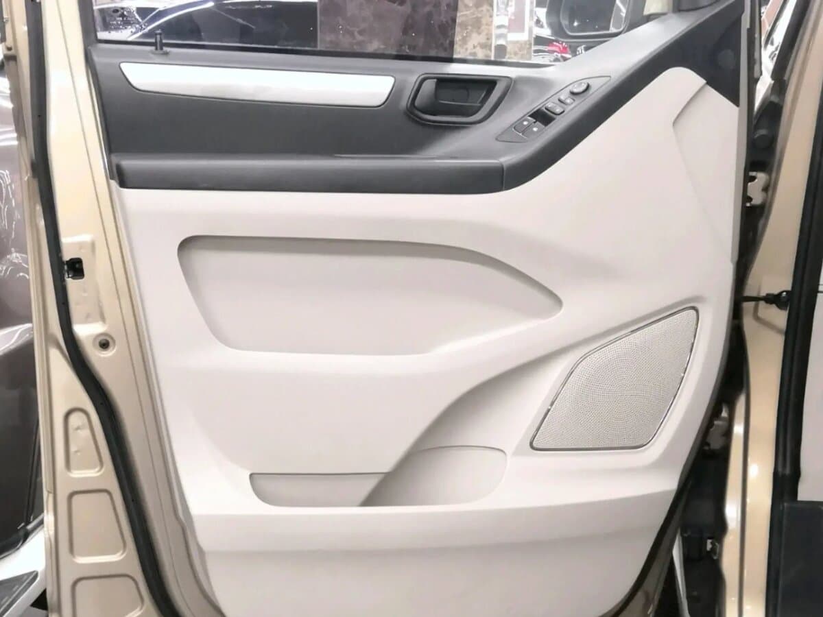 Maxus G10 I — Qapı