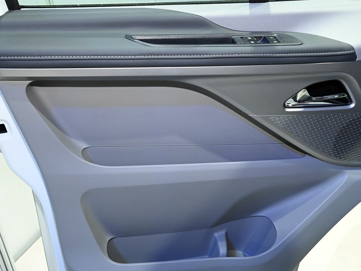 Maxus V70 2023 – indiyədək — Qapı