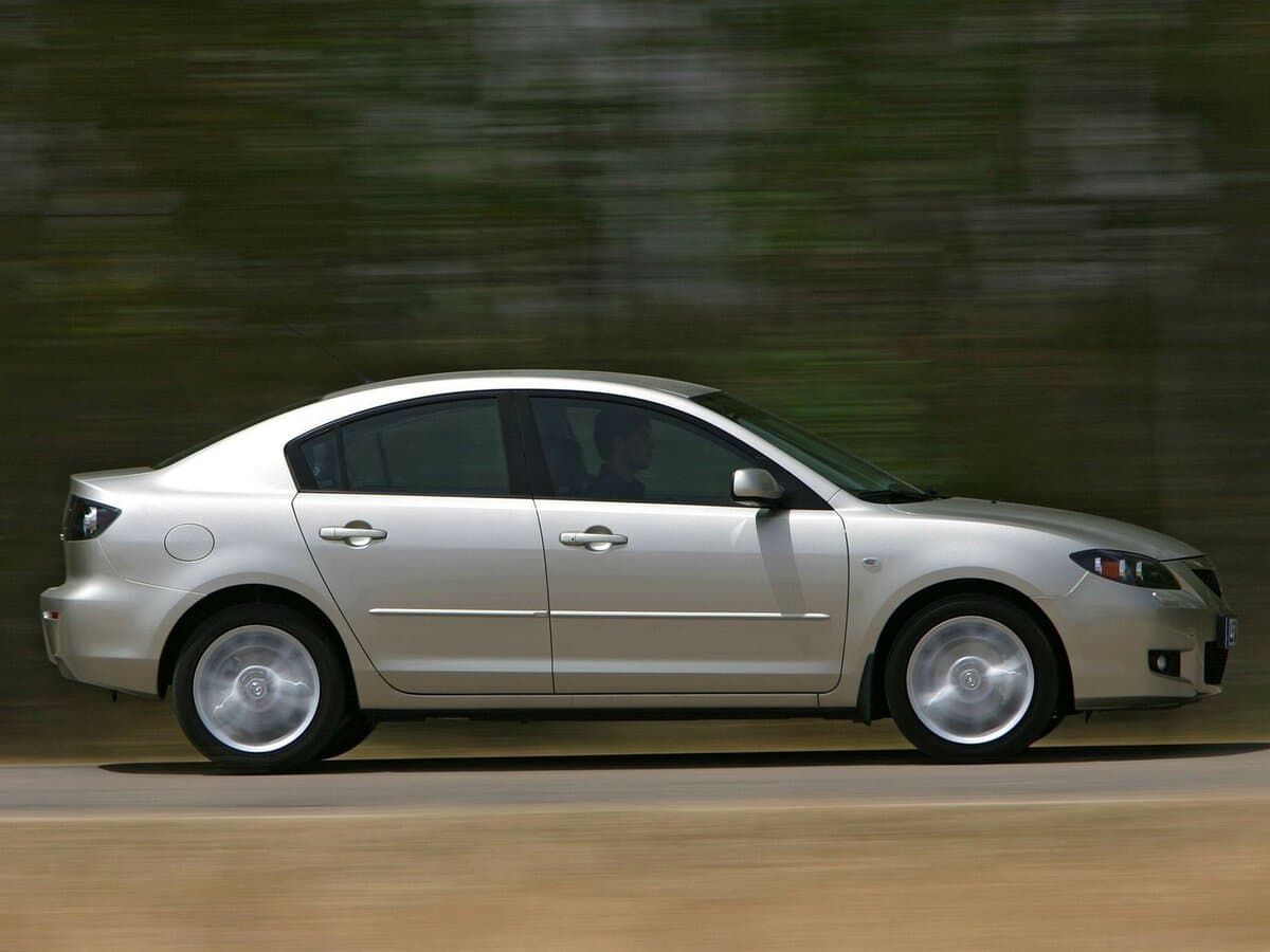 Mazda 3 I (BK) Restayling — Yandan