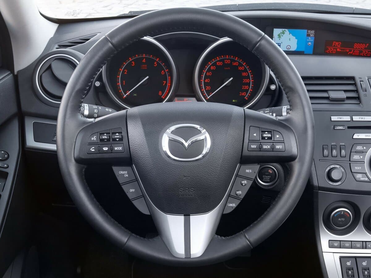 Mazda 3 II (BL) — Sükan