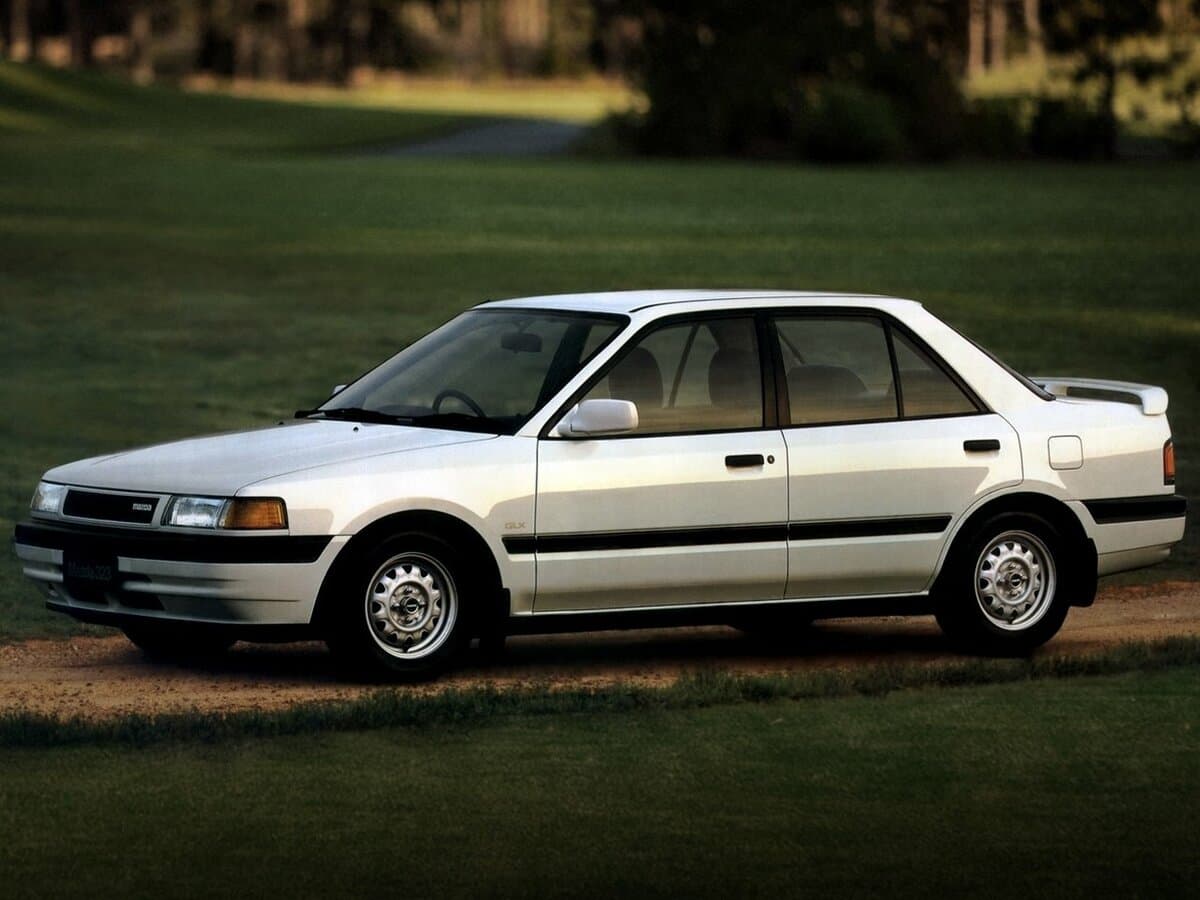 Mazda 323 IV (BG) — Yandan