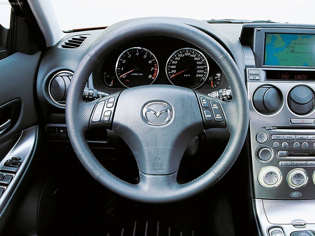 Mazda 6 I (GG) — Sükan