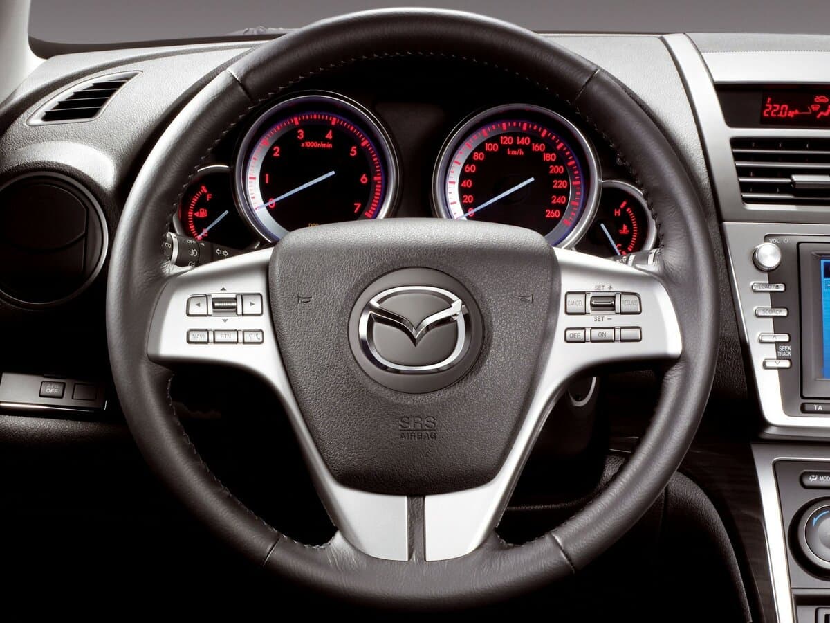 Mazda 6 II (GH) — Sükan