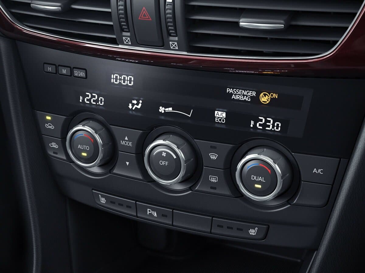 Mazda 6 III (GJ) — Salon, arxadan
