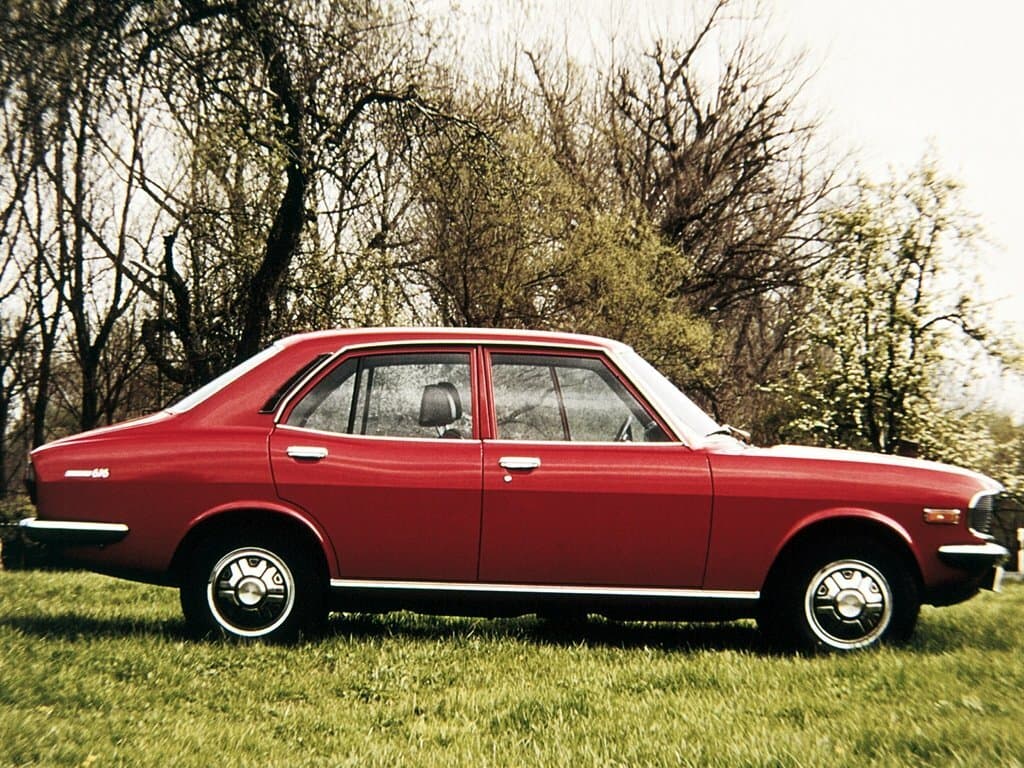 Mazda 616 1970 – 1978 — Yandan