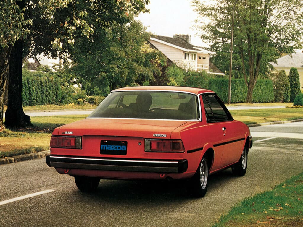 Mazda 626 I (CB) — 3/4 arxadan