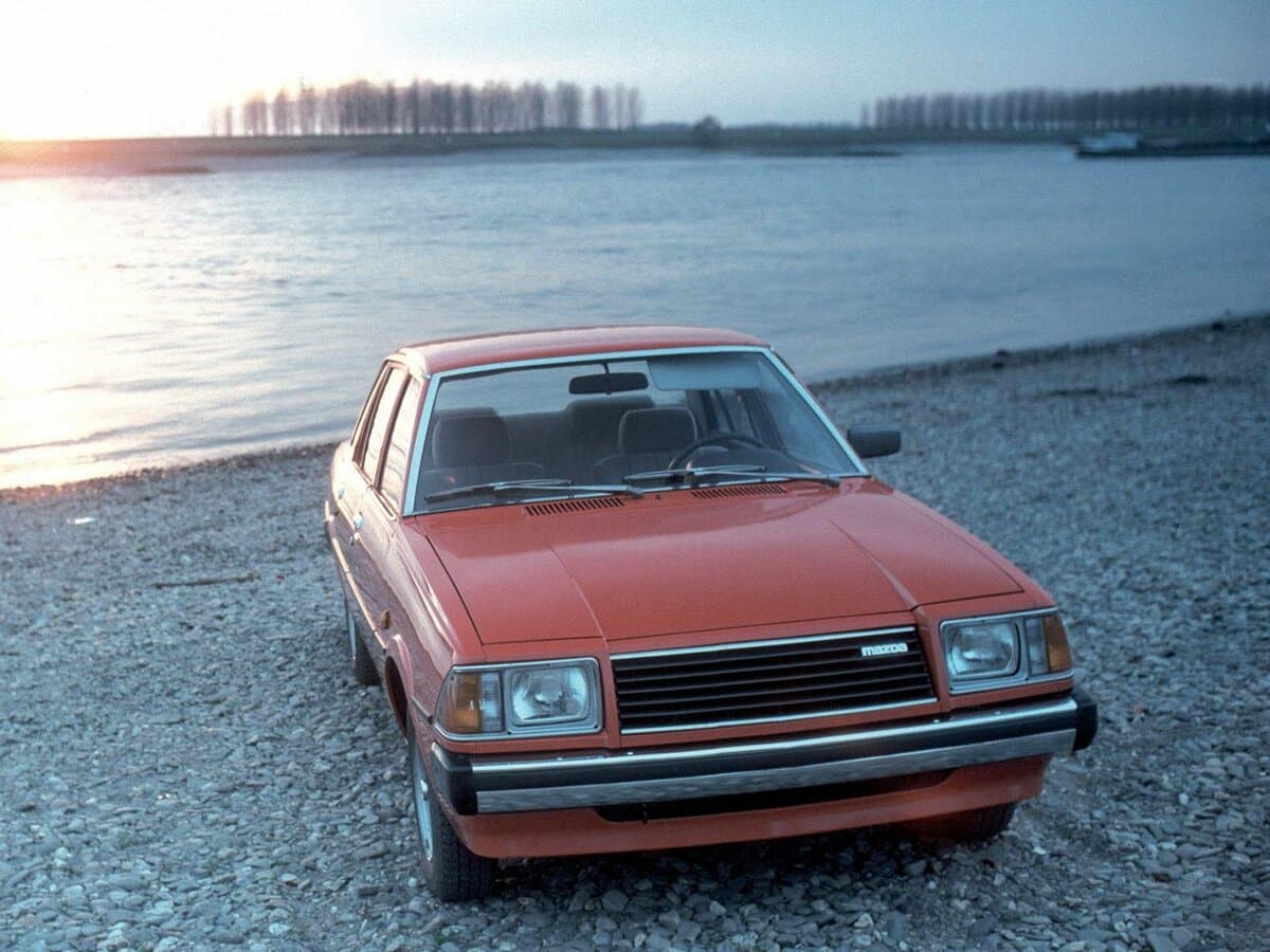 Mazda 626 I (CB) — Öndən