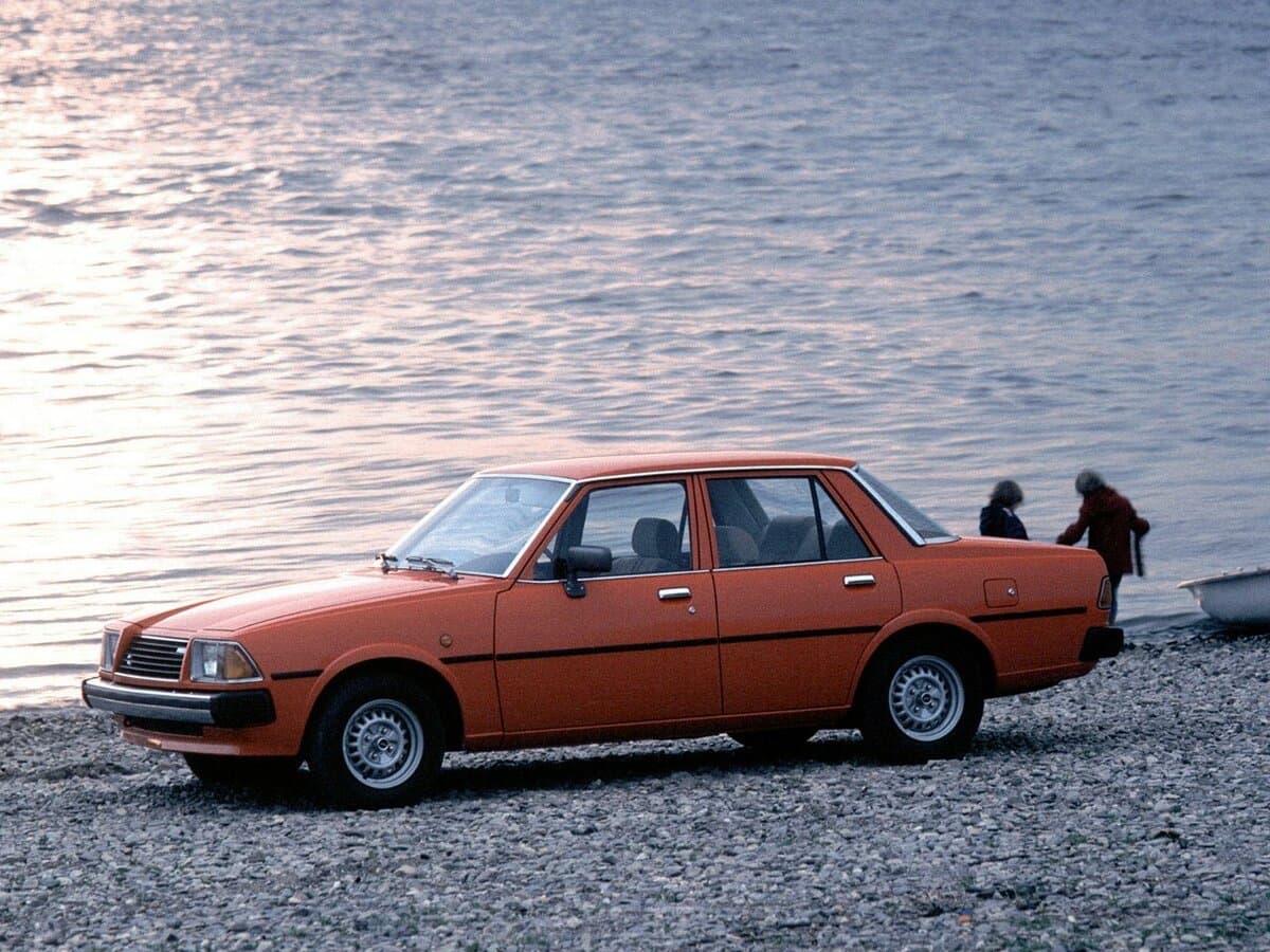 Mazda 626 I (CB) — Yandan