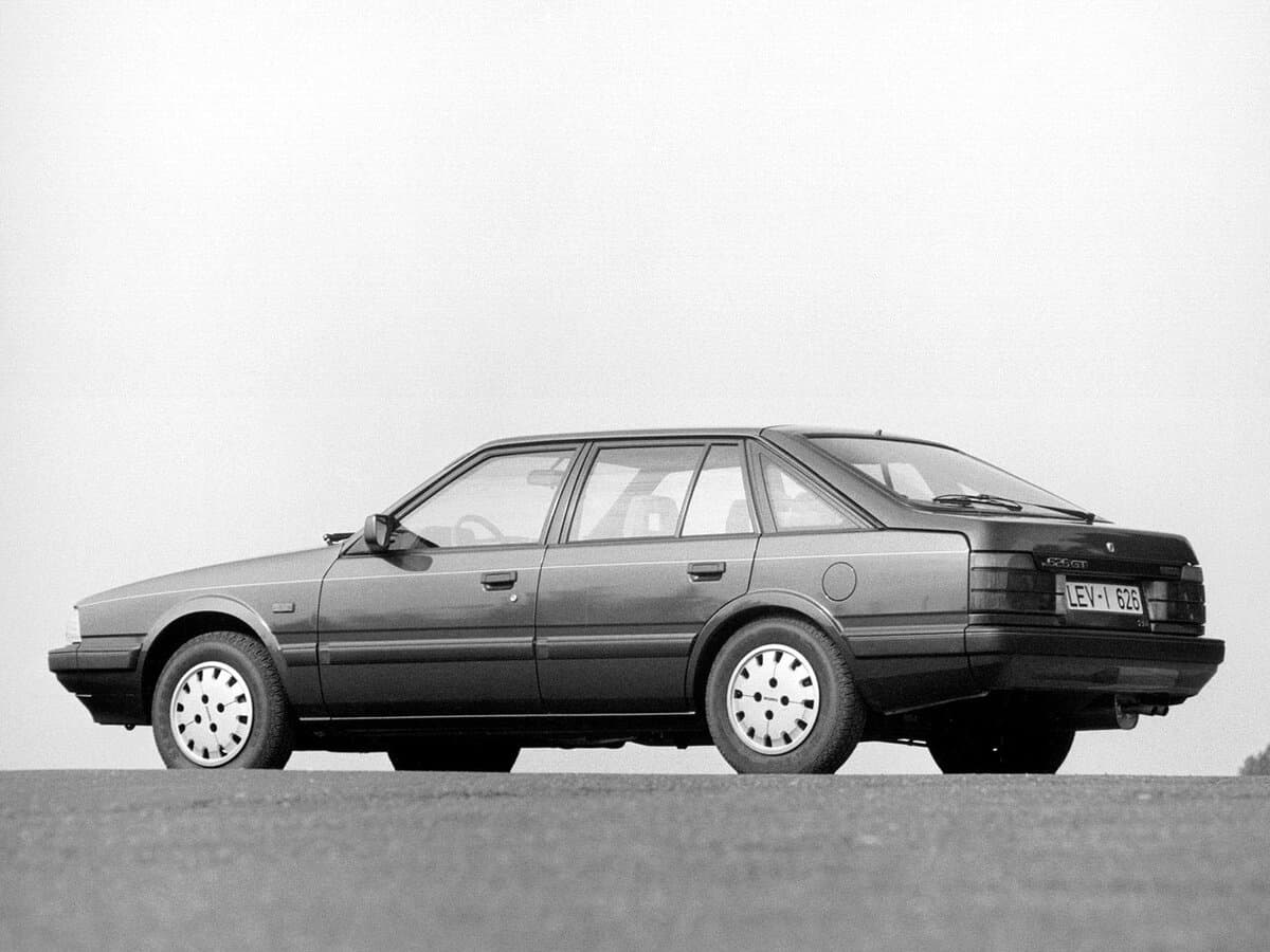 Mazda 626 II (GC) — 3/4 arxadan