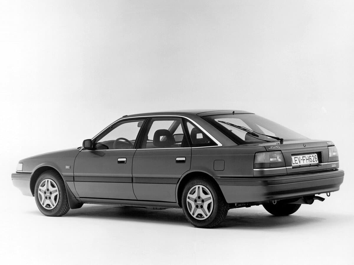 Mazda 626 III (GD) — 3/4 arxadan