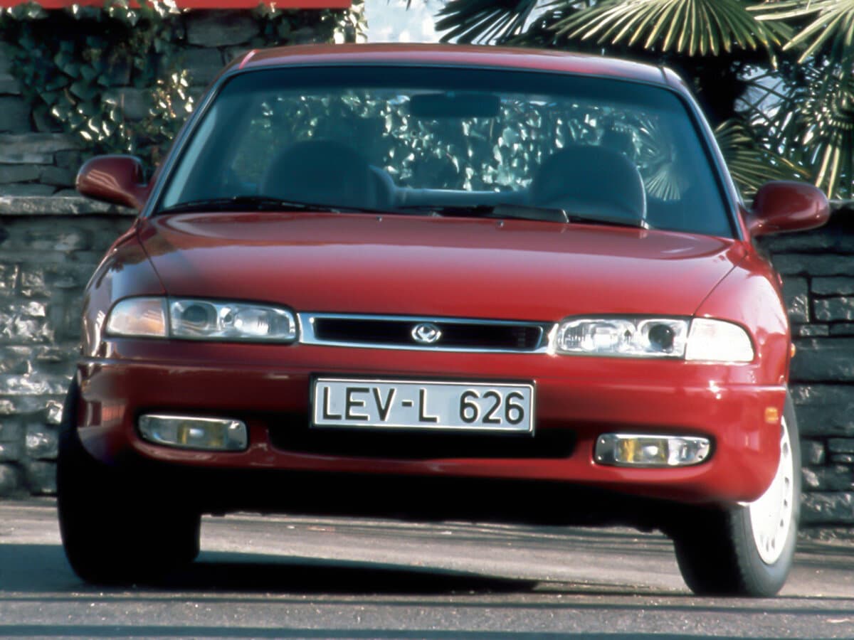 Mazda 626 IV (GE) — Öndən