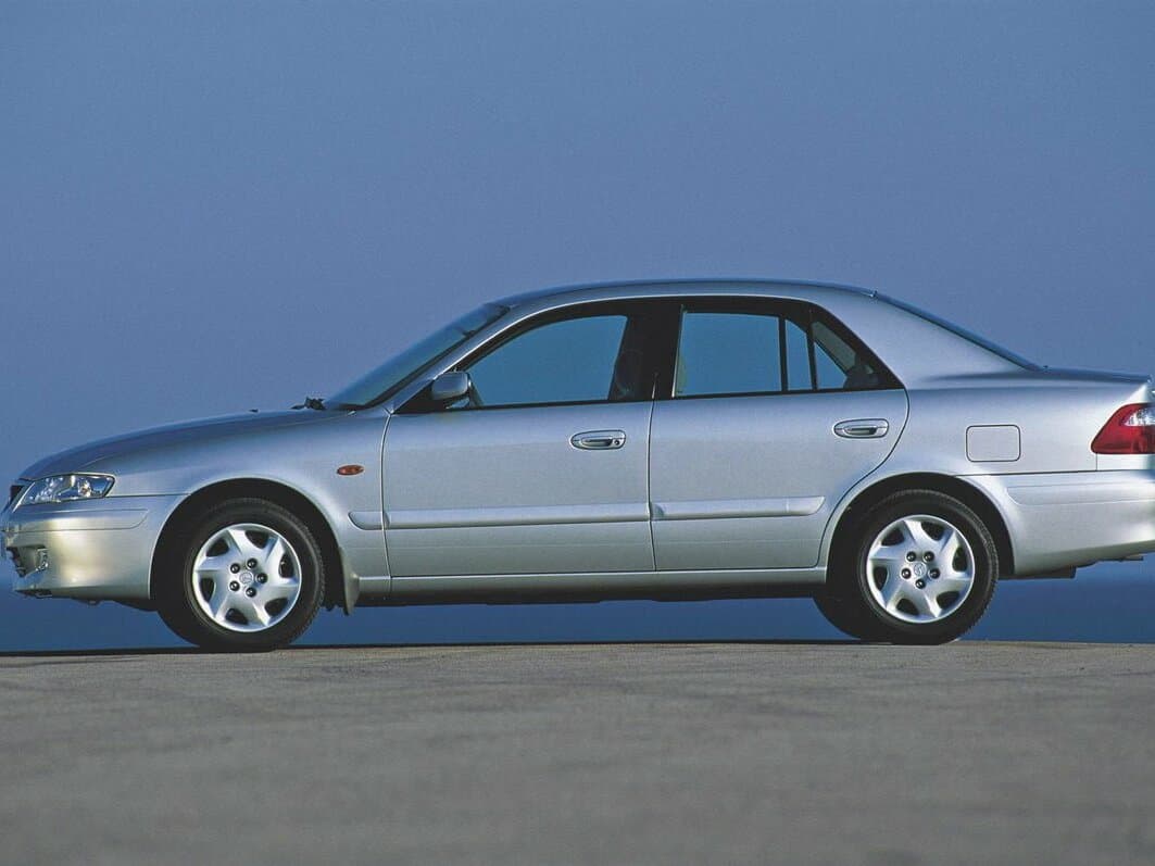 Mazda 626 V (GF) — Yandan