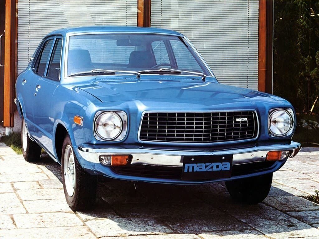 Mazda 818 1974 – 1978 — Öndən